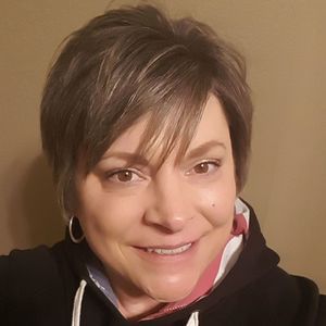 Meet your Posher, Donica